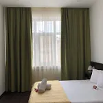 London 3* 康斯坦察