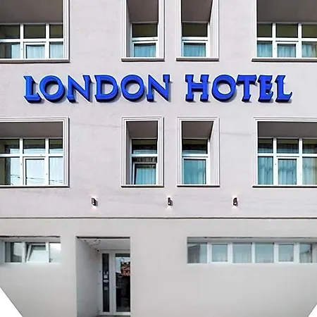 ホテル London