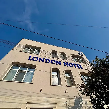 London 3*