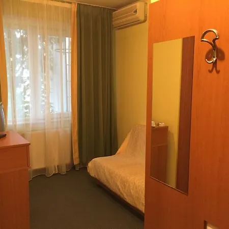 London Hotel
