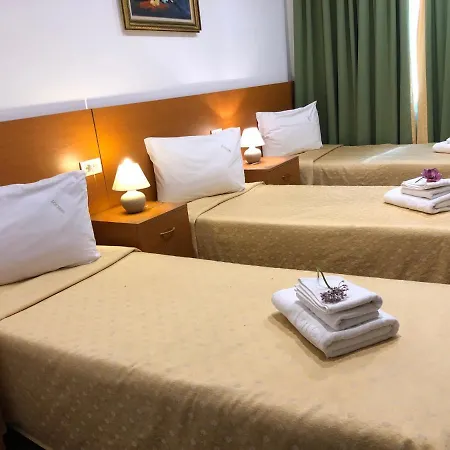 Hotel London 3*